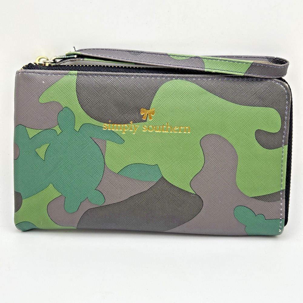 Simply Southern Camouflage Zip Wallet 8" x 5"